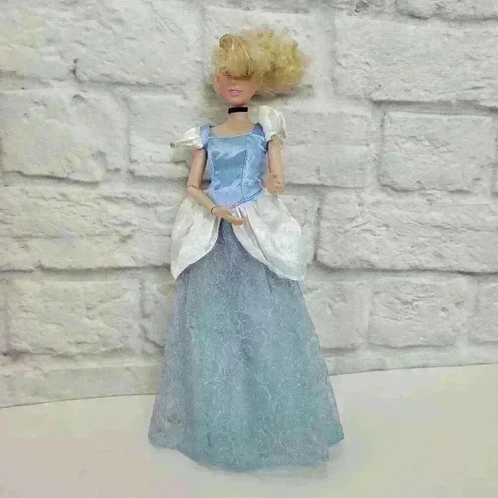 Disney Princess Cinderella Designer Doll store Limited Edition London - Picture 4 of 17